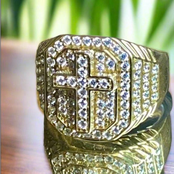 Cubic Zirconium Cross Ring! 9 - Picture 3 of 10